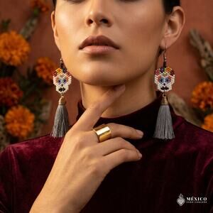 Mexican earrings chaquira SKULL  desing day of the dead 3X1 Inches GREY  tassel